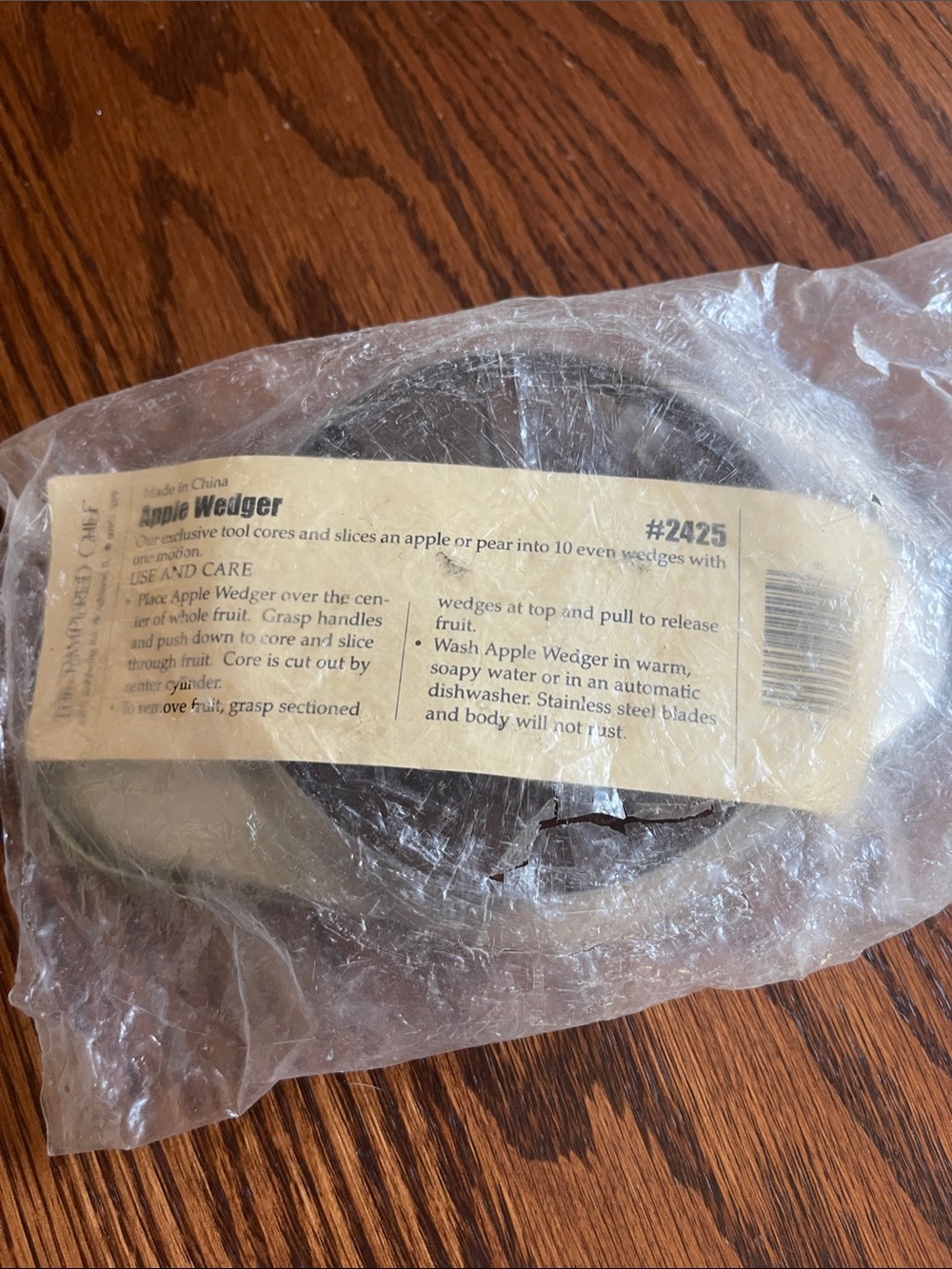 Pampered Chef Apple Wedger - Black